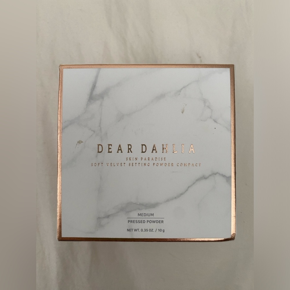 Dear Dahlia powder compact